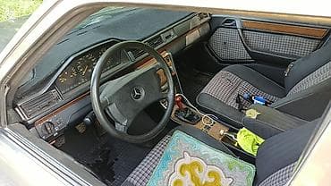 mers 212: Mercedes-Benz E-Class: 1991 г., 2.5 л, Механика, Дизель, Седан — 2