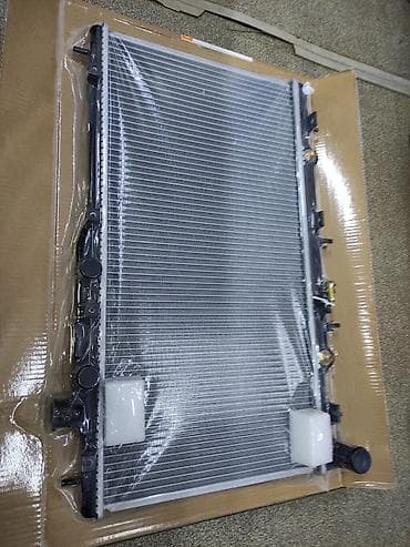 outback: Subaru Outback v3.0 2002 до 2008 Радиатор охлаждения (EEP) хорошего — 3