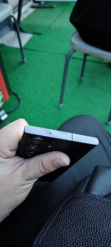 24 дюймовый монитор: Samsung Galaxy S23 Ultra, 256 ГБ, цвет - Черный — 5