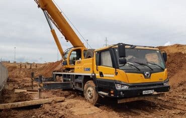 бетонные миксер: Автокран, XCMG, от 30 м — 3