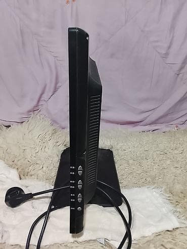 ps2 hdmi: HKC ЖК-телевизор/монитор, диагональ около 19–22". Черный корпус — 3