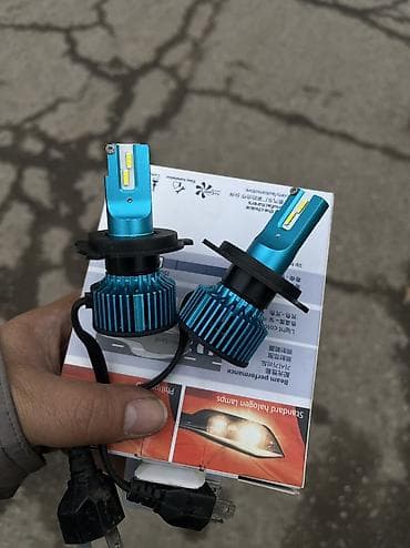 Люстралар: Светодиодные лампы (LED) цоколь H4 для автомобильных фар Philips — 3