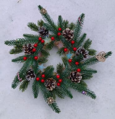 хвойная гирлянда: Новогодние декоративные композиции из шишек и хв<ои - Ручная — 2