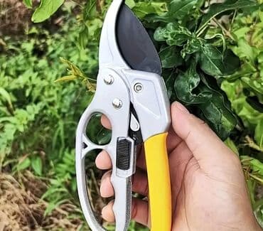 садовые инструменты: Ручные секаторы, Самовывоз — 1