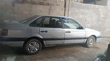 vw: Volkswagen Passat: 1988 г., Механика, Седан — 1