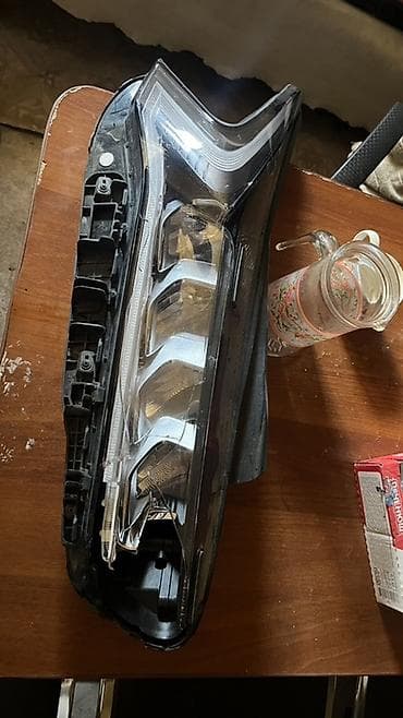 logitech brio 4k stream edition: Комплект передних фар Kia 2021 г., Б/у, Оригинал — 1