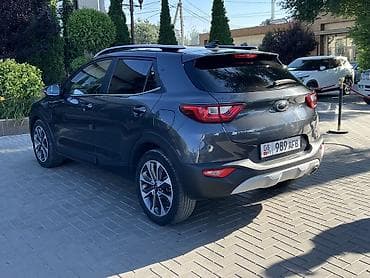 mazda cronos: Kia Stonic: 2018 г., 1.4 л, Автомат, Бензин, Кроссовер — 6