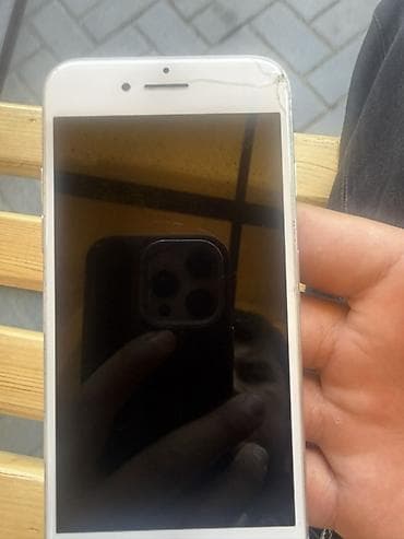 iphone 6: IPhone (белый), Основные характеристики: - Экран Retina - Корпус — 1