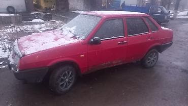 карабалта машина: Продается ВАЗ 21099, красный седан. Основные особенности: - Кузов — 1