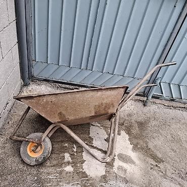 строительные тачка: Садово-строительная тачка и тележка, Стальная, Одноколесная — 1
