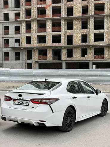 Унаа сатуу: Toyota Camry: 2021 г., 2.5 л, Вариатор, Гибрид, Седан — 3