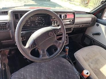 танк скутор: Volkswagen Jetta: 1989 г., Седан — 6