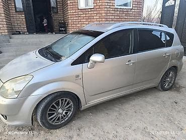 посадка авто: Toyota Corolla Verso: 2004 г., 1.8 л, Механика, Бензин, Минивэн — 3