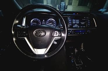 Toyota Highlander: 2016 г., 3.5 л, Типтроник, Бензин, Кроссовер — 4