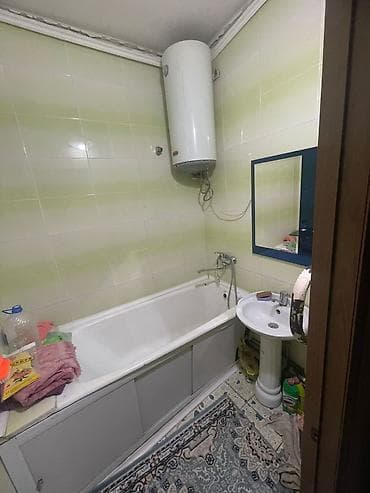 куплю комнату в бишкеке: 3 комнаты, Собственник, С подселением — 2