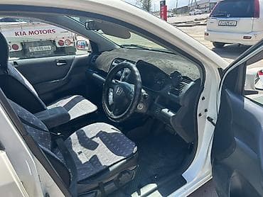 Honda Civic: 2002 г., 1.5 л, Автомат, Бензин, Хэтчбэк — 6