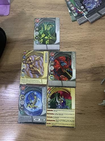 продаю нарды: Игровой набор Bakugan. Состав: - Фигурка-трансформер Bakugan серого — 2