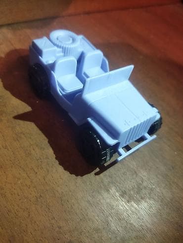 скутер на воде: Игрушечный джип-миниатюра - Компактная модель внедорожника в масштабе — 7