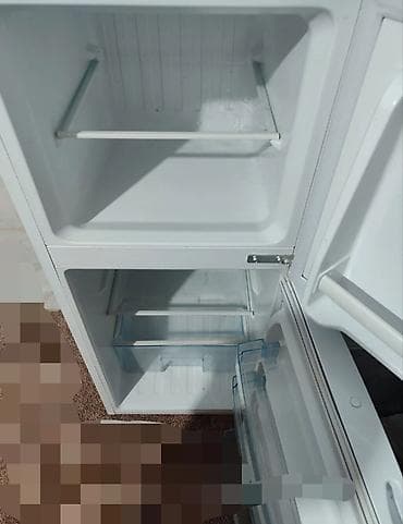 mini refrigerator: Холодильник Б/у, Двухкамерный — 2