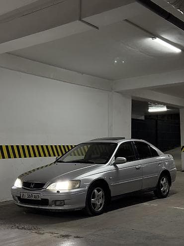 бу чехол: Honda Accord: 2000 г., 1.8 л, Механика, Бензин, Седан — 2