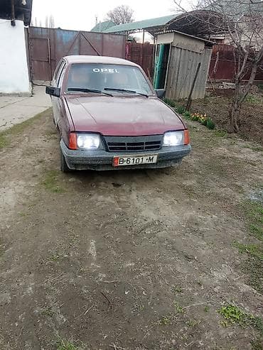 ош е34: Opel Ascona: 1984 г., 1.6 л, Кол менен иштөөчү, Хетчбек — 3