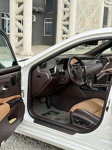 150: Lexus ES: 2018 г., 2.5 л, Автомат, Гибрид, Седан — 9
