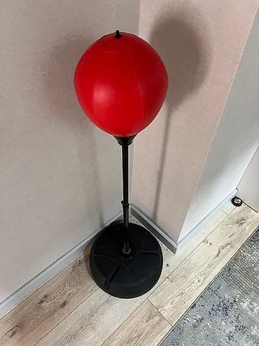 Настольные игры: Груша для бокса на стойке с круглой устойчивой основой — 1