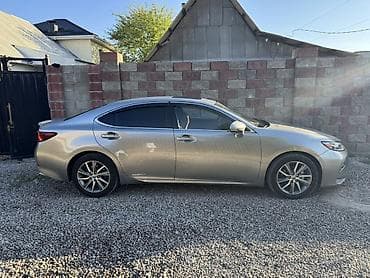 subaru forester 2020: Lexus ES: 2017 г., Гибрид, Седан — 5