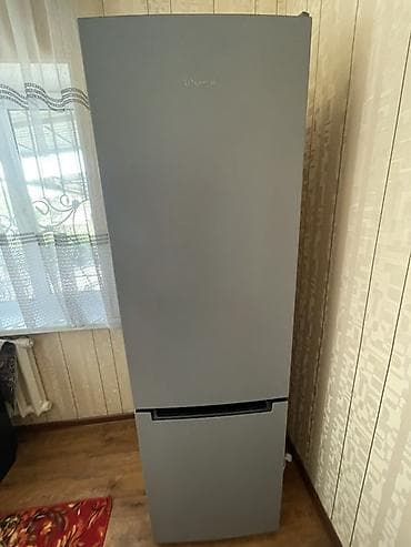 fridge: Холодильник Indesit, Двухкамерный — 4