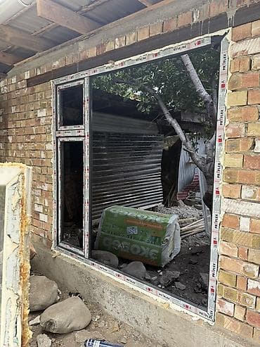 white box: Алюминиевое окно на заказ, Тип окна: Витражные, Панорамные, Фасадные, Декоративные особенности: Фрамуга, Бесплатная установка, В рассрочку — 5