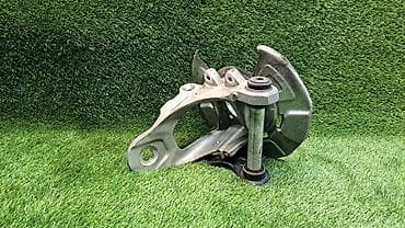 bmw 2007: Кулак поворотныи задний правый Е70 6 770 984 Год 3 В отличном — 1