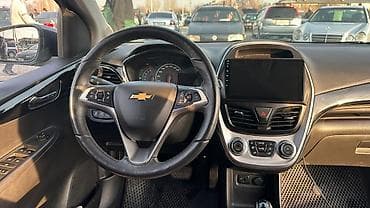 шевроле круз 2018: Chevrolet Spark: 2017 г., 1 л, Автомат, Бензин, Хэтчбэк — 9
