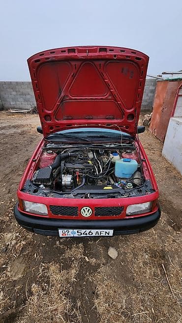 belarus mtz 82 1: Volkswagen Passat Variant: 1988 г., Универсал — 9