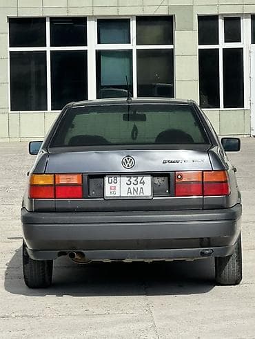 выхлопы машин: Volkswagen Vento: 1996 г., 1.8 л, Механика, Бензин, Седан — 6