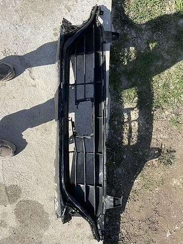 kia: Решетка радиатора Kia 2020 г., Б/у — 1