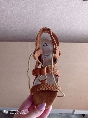 Киреге берилүүчү кийимдер: Новые босоножки модные косички из натурального замша, каблук 9см — 4