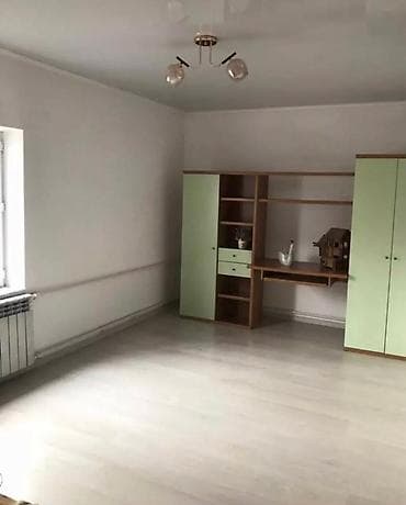 сдаю дом с сараем: Дом с участком в тихом частном секторе,Участок 7 соткаплощадь 120 — 9
