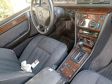 350000: Mercedes-Benz W124: 1995 г., 2 л, Автомат, Бензин, Седан — 6