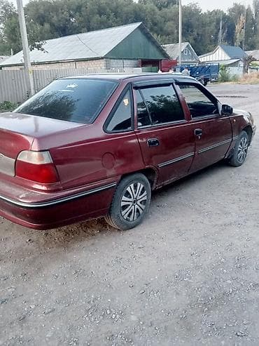 Daewoo Nexia: 2004 г., 1.5 л, Механика, Бензин, Седан — 2