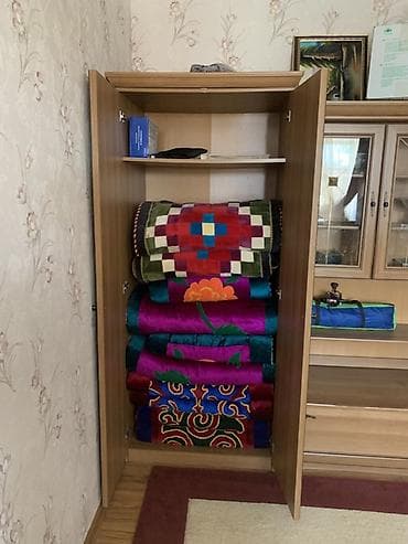 стенка горка в гостиную: Стенка-шкаф, Тип стенки-шкафа: Горка, Для зала, Особенности: Для хранения посуды — 2