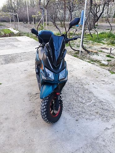 мопед скутер: Тип скутера 500 куб. см, Бензин, Б/у — 2