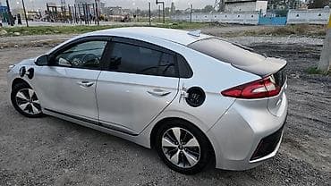 хендай ай 40 хэтчбек: Hyundai Ioniq: 2018 г., 1.6 л, Вариатор, Гибрид, Хэтчбэк — 10