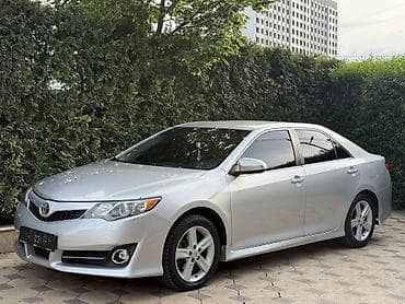 Toyota Camry: 2013 г., Автомат, Бензин, Седан
