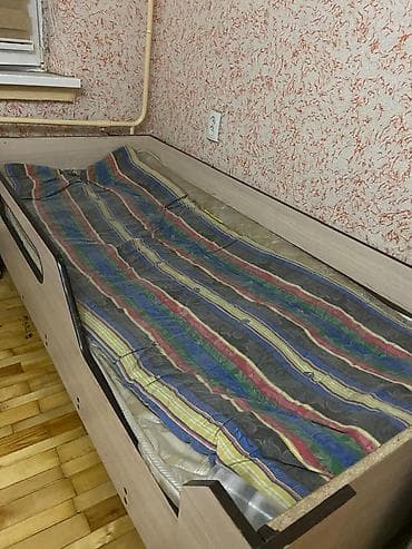 bunk bed: Односпальная кровать с защитными бортиками и матрасом. - Размер — 2