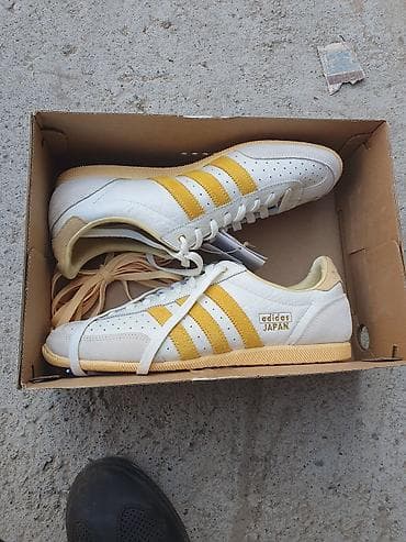 р 39: Мужские кроссовки, 44, Adidas, Новый, цвет - Желтый — 1