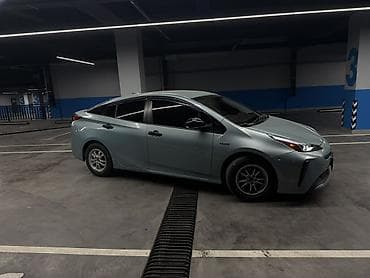 byd plus: Toyota Prius: 2019 г., 1.8 л, Вариатор, Гибрид, Хэтчбэк — 5
