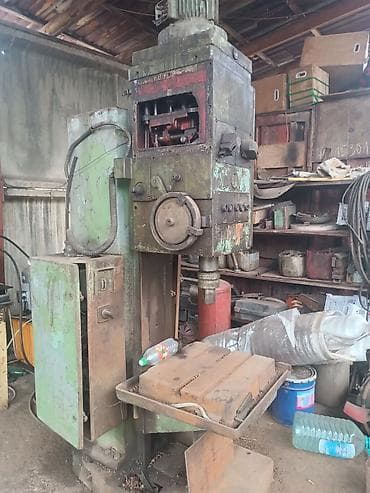 продаю микроскоп: Промышленное оборудование для металлообработки В продаже комплект — 1