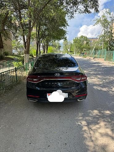 малибу 2: Hyundai Grandeur: 2018 г., 3 л, Автомат, Газ, Седан — 4