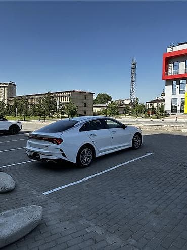 Продажа авто: Kia K5: 2021 г., 2 л, Автомат, Гибрид, Седан — 2