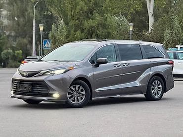 mini v: Toyota Sienna: 2021 г., 2.5 л, Автомат, Гибрид, Внедорожник — 1